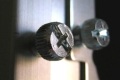 Tornillos moleteados